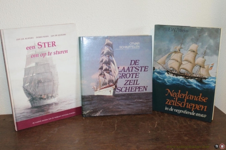 Nederlandse zeilschepen in 19e eeuw + De laatste grote zeilschepen + Een Ster om op te sturen, de laatste eeuwen van de vierkant getuigde schepen. — PETREJUS, E. / SCHÄUFFELEN, Otmar / KUIPERS, Jan