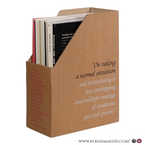 Vertrekken vanuit een normale situatie en deze hervertalen in elkaar overlappende en meervoudige lezingen van condities uit heden en verleden = On Taking a Normal Situation and Retranslating it into Overlapping and Multiple Readings of Conditions Past and Present. — Cassiman, Bart / Christov-Bakargiev, Carolyn / Aupetitallot, Yves / Blazwick, Iwona (eds.)